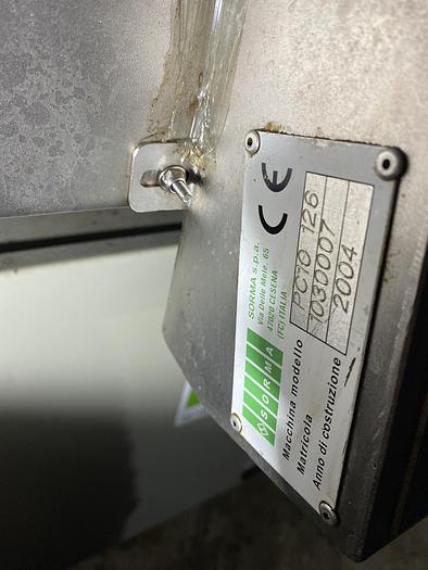 Used 2004 Sorma weighing and punnet filling line PC10 & ACM115