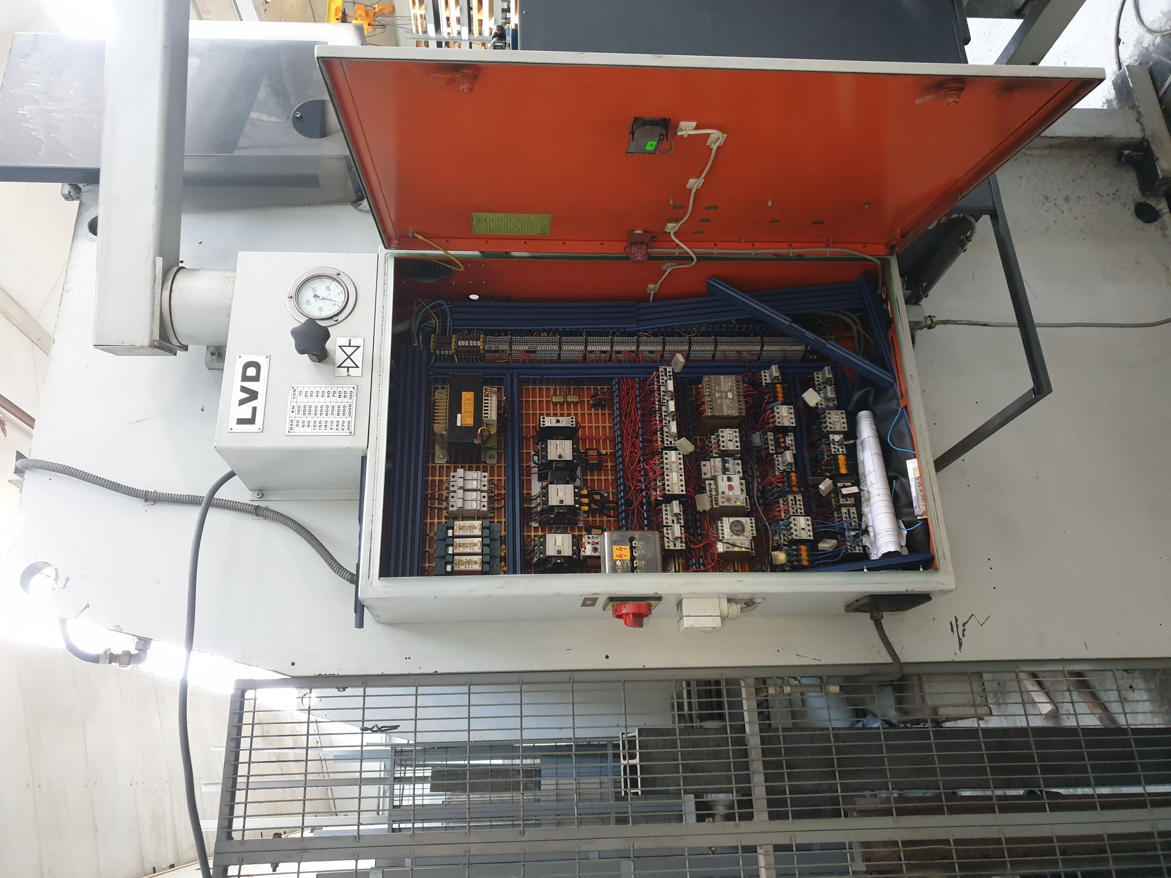 Used LVD PPEB 100/30 MNC - Press Brake