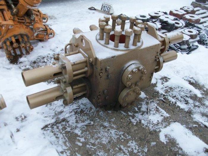 Used SHAFFER 7 1/16