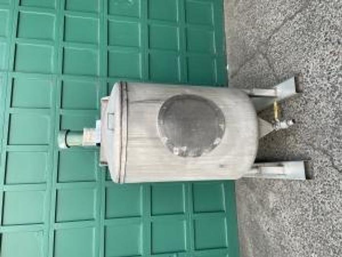 Used Used 215 Gallon Mix Tank