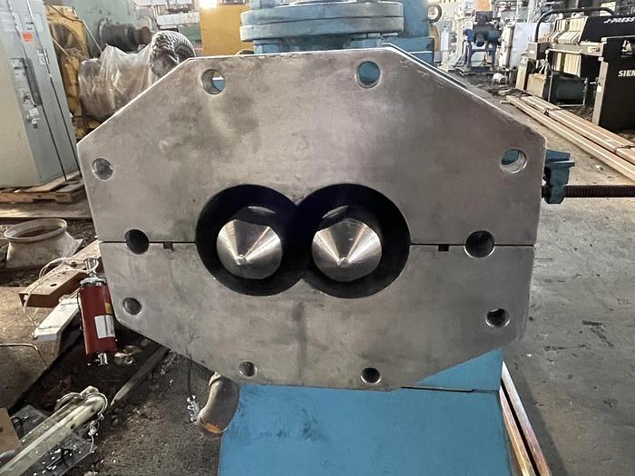 Used 3.5 IN. READCO TWIN SCREW CONTINUOUS PROCESSOR – S/S – JACKETED (#9727)