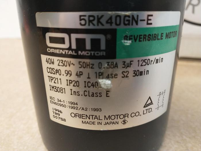 Used Oriental Motor 5RK40GN-AW 5GN18K 230v 50Hz Reversable Gear Motor 18:1 Ratio GH116