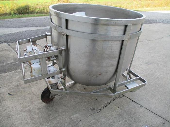 Used Stainless Steel Kettle, 250 gallon capacity, horizontal agitation