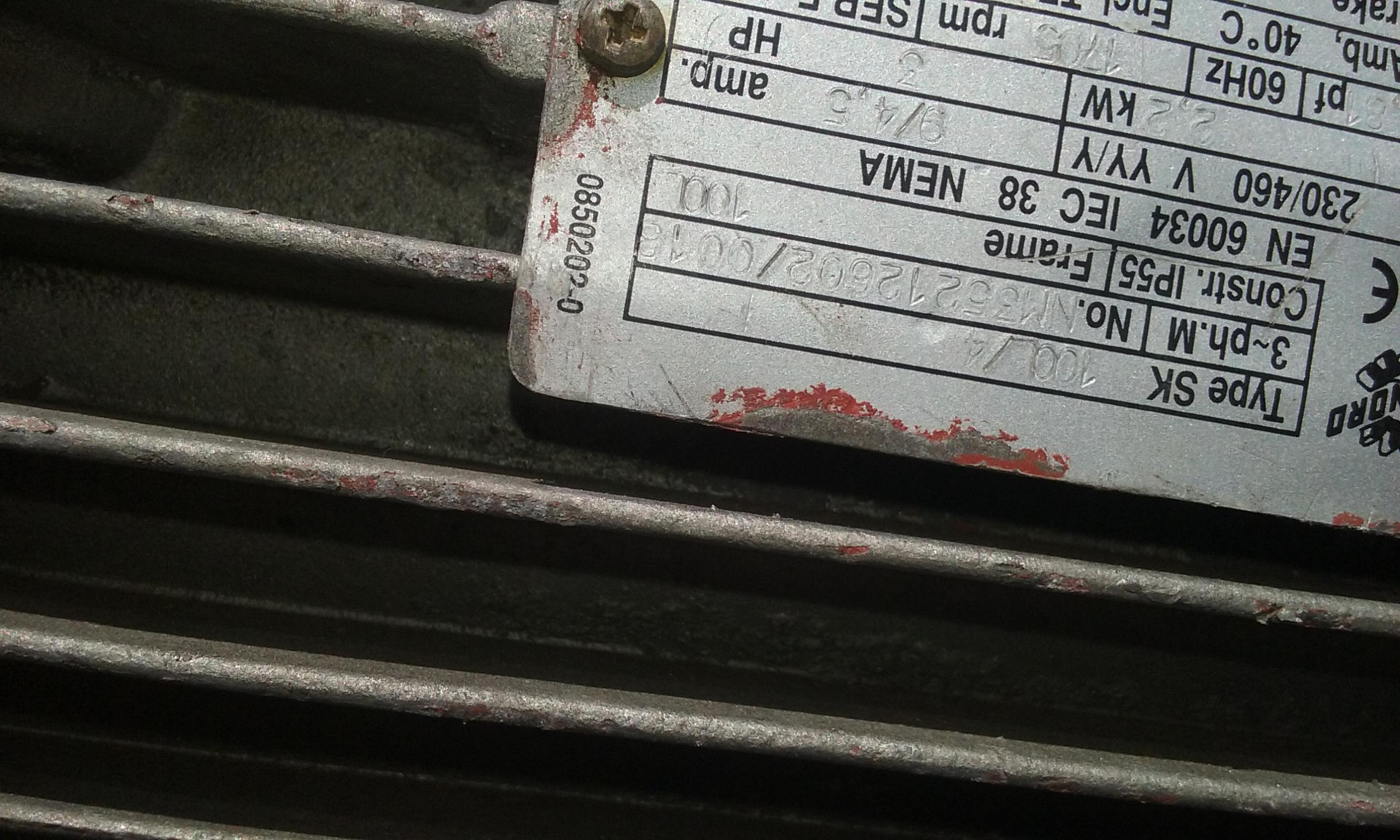 Refurbished 4500 GALLON VERTICAL JACKETED STORAGE TANK.