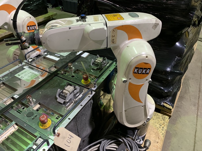 Used KUKA KR 5 SIXX R650 6 AXIS CNC ROBOT