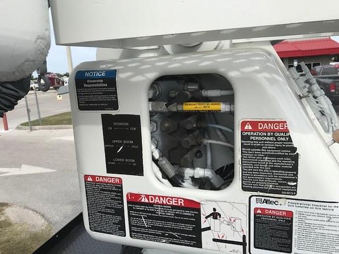 Used 2009 International 7300 4x4 Altec AA755-MH 60ft Bucket Truck - C17271