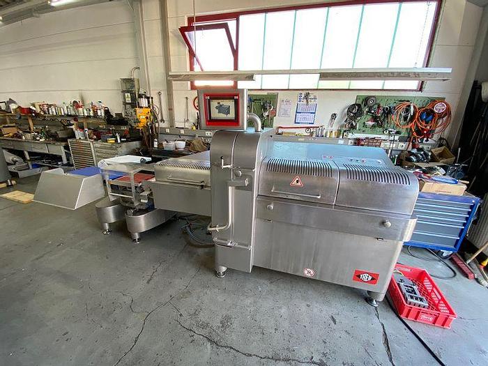 Gebraucht 2007 TREIF FALCON with checkweigher and sorting station