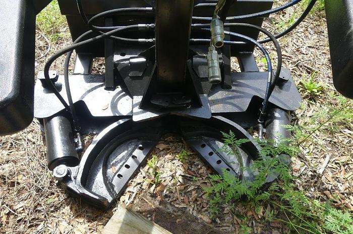 Used 2005 DYMAX TIMBERWOLF 14"