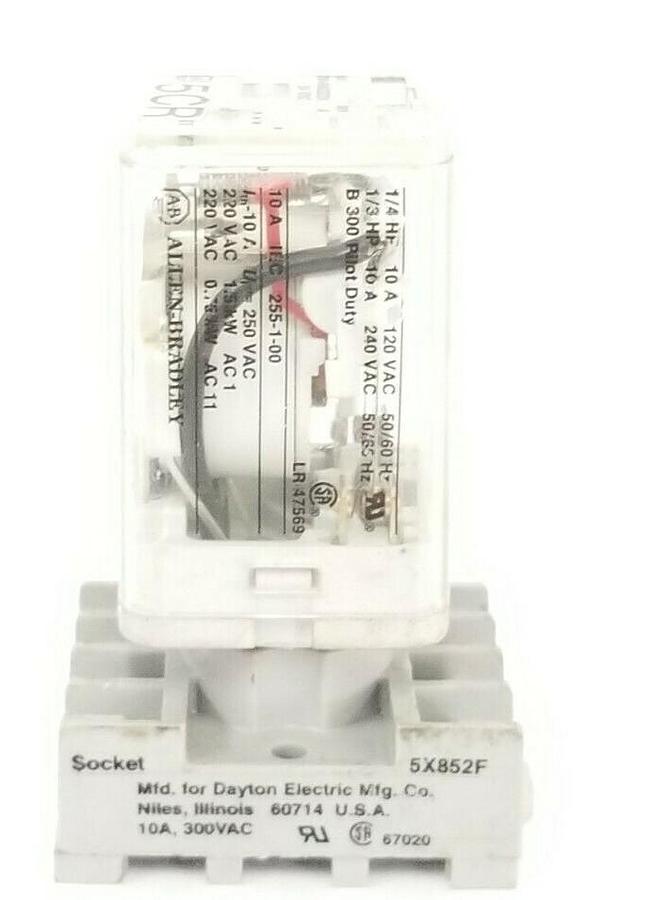 Used ALLEN BRADLEY 700-HA32Z24 CONTROL RELAY SER. A 24VDC W/ 5X852F RELAY SOCKET