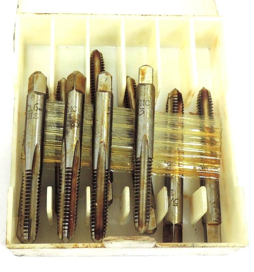 Used LOT OF 10 SPIRAL POINT 5/16 -18 NC HS H3 TAPS 4 FLUTE