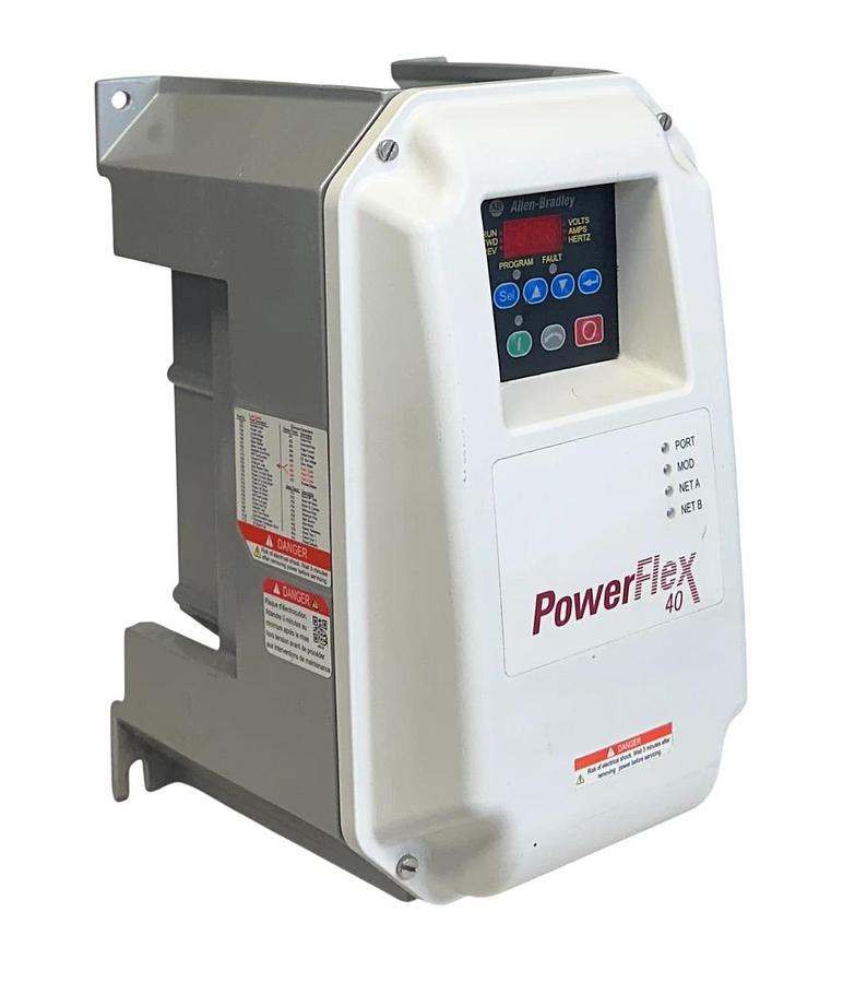 Used ALLEN BRADLEY 22B-D6P0C104 /A PowerFlex 40 AC DRIVE 2.2kW/3.0HP 22BD6P0C104 USNP