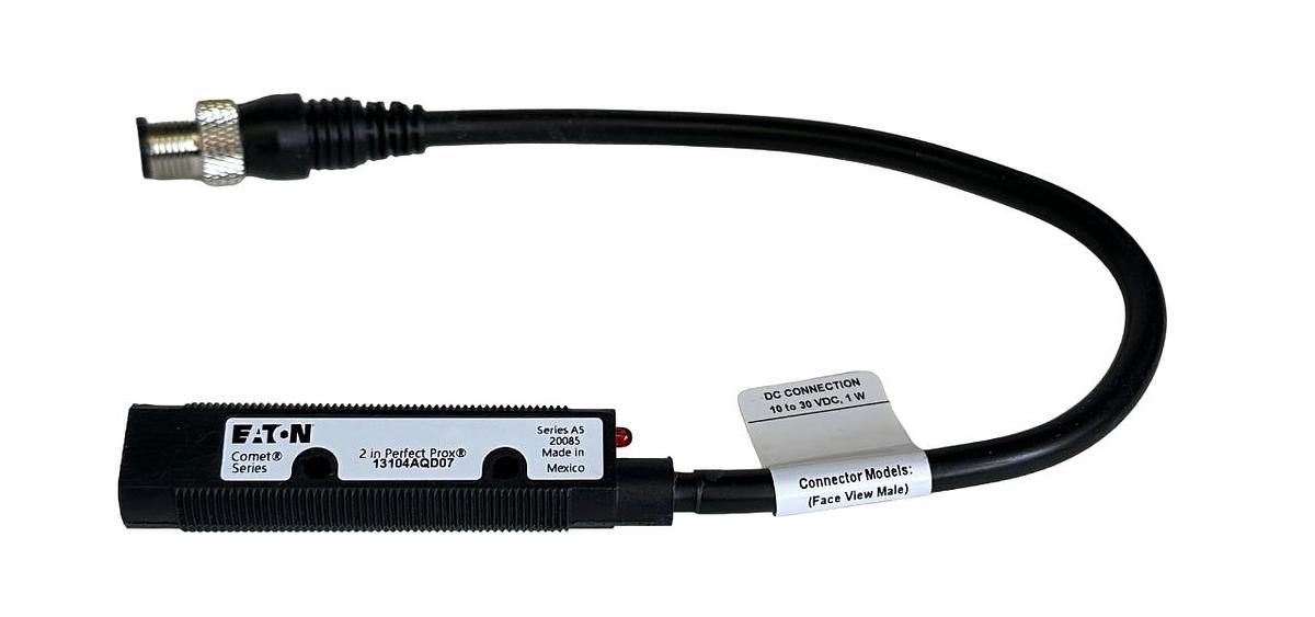 Used NEW EATON 13104AQD07 COMET SERIES A5 PHOTOELECTRIC SENSOR 10-30VDC REFLECTIVE