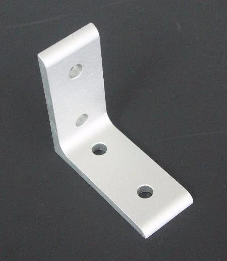 Used LOT OF 8 NEW GENERIC 2RCW5 INSIDE CORNER BRACKET, 4 HOLE