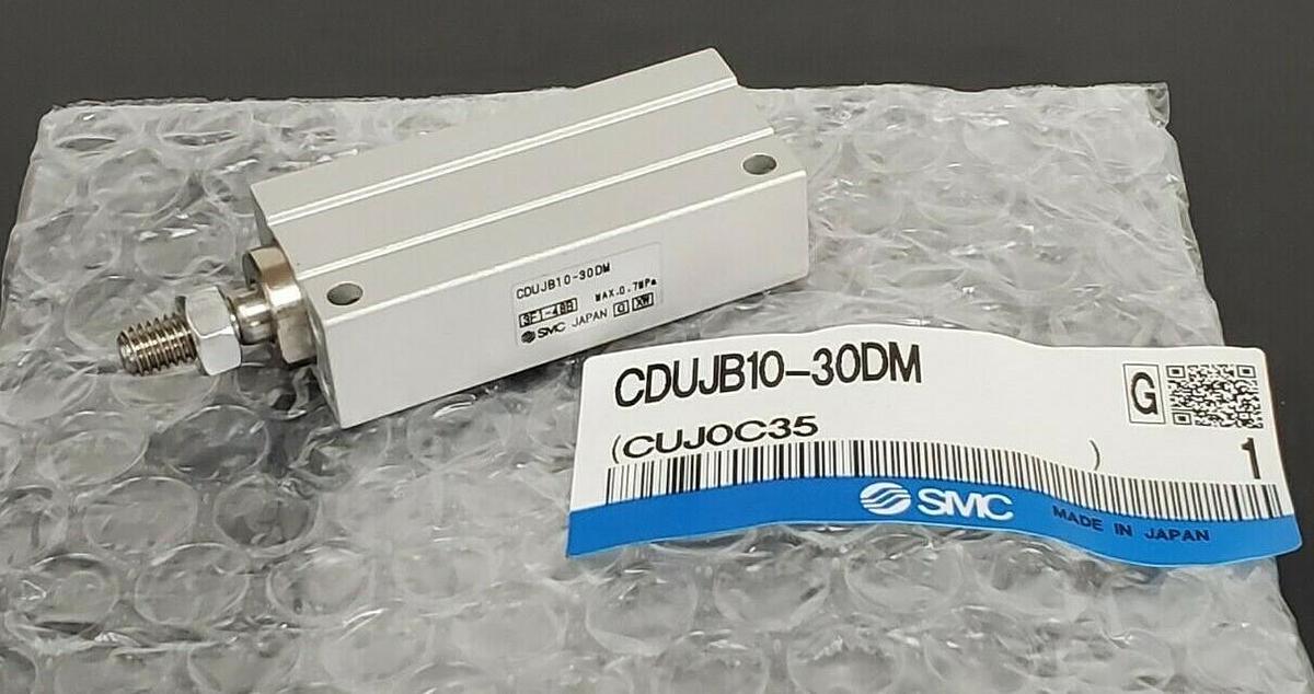 NEW SMC CDUJB10-30DM PNEUMATIC CYLINDER, 0.7MPa, 3F1-48B, CUJ0C35, CDUJB1030DM