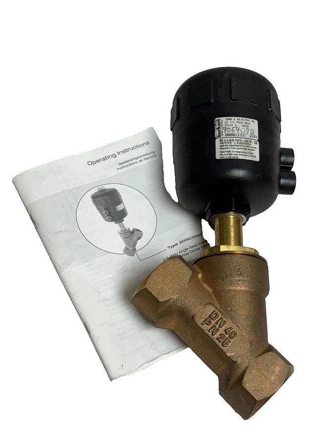 Burkert 2000 A 40.0 PTFE G1 1/2 Pneumatic Angle Seat Valve 9054072 9Bar