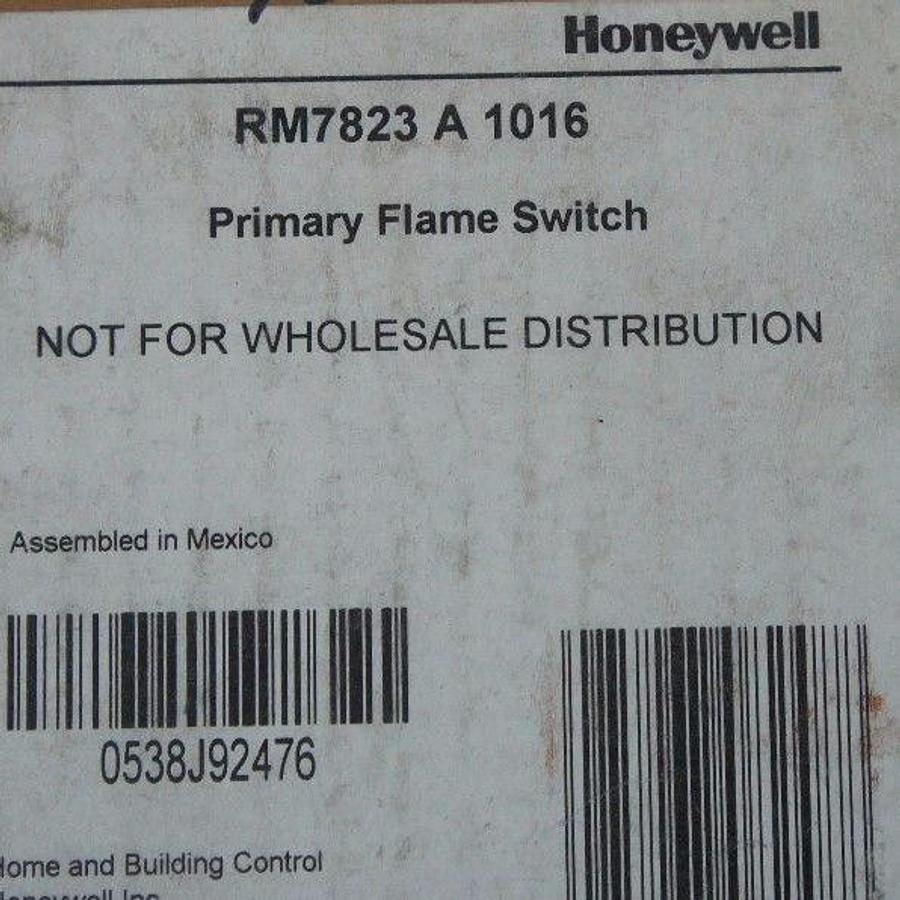 Used NEW HONEYWELL RM7823A-1016 PRIMARY FLAME SWITCH RM7823A1016