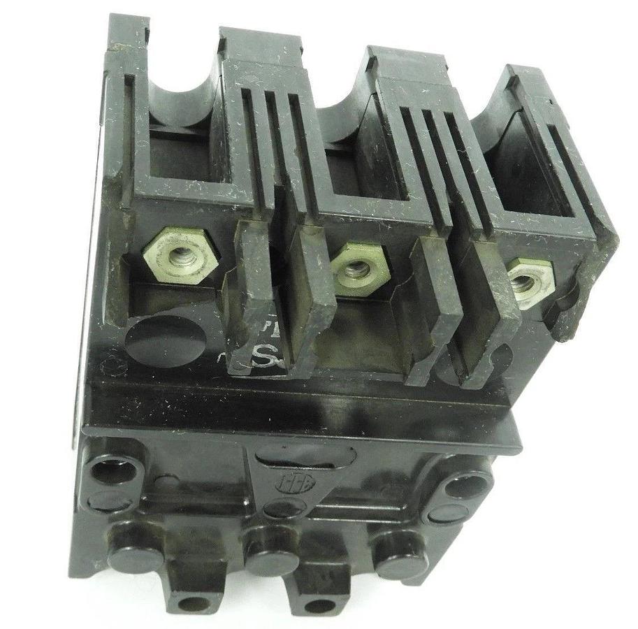 Used ITE SIEMENS ET-1571 CIRCUIT BREAKER ISSUE: BL-27, 15 AMP, 3 POLE, 240VAC