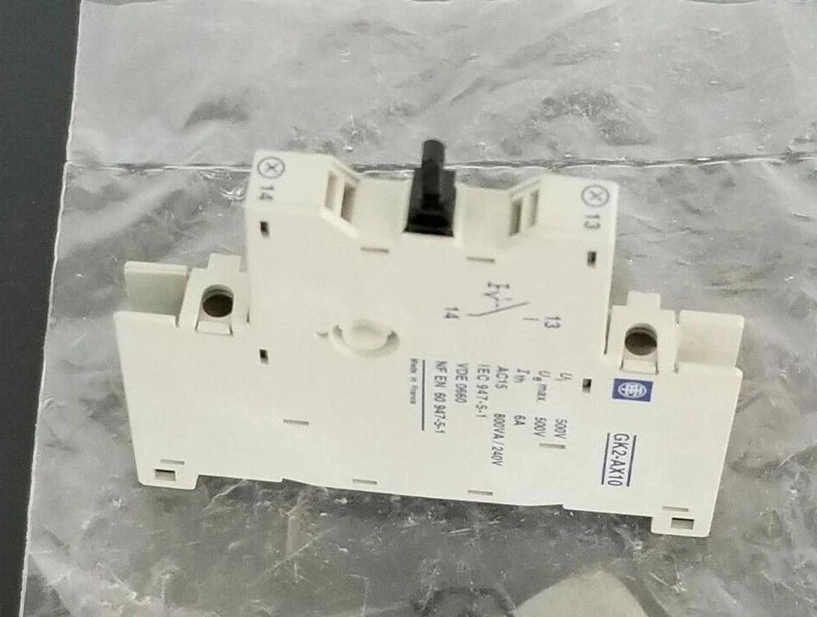NEW TELEMECANIQUE GK2-AX10 AUX. CONTACT BLOCK N/O GK2AX10