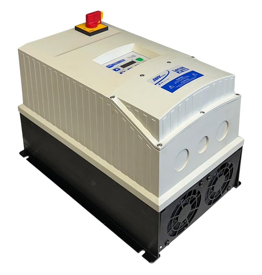 Used LENZE AC TECH 13437827 / ESV153N04TMD SMVector DRIVE 15kW/20HP 400/480V 3PH NSMP