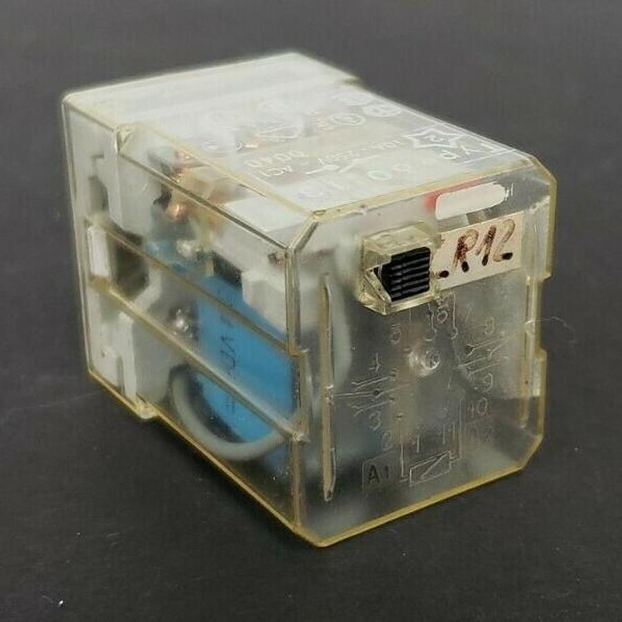 Used FINDER 90.112.3-10A RELAY SOCKET W/ 60.13 RELAY 10A, 250V