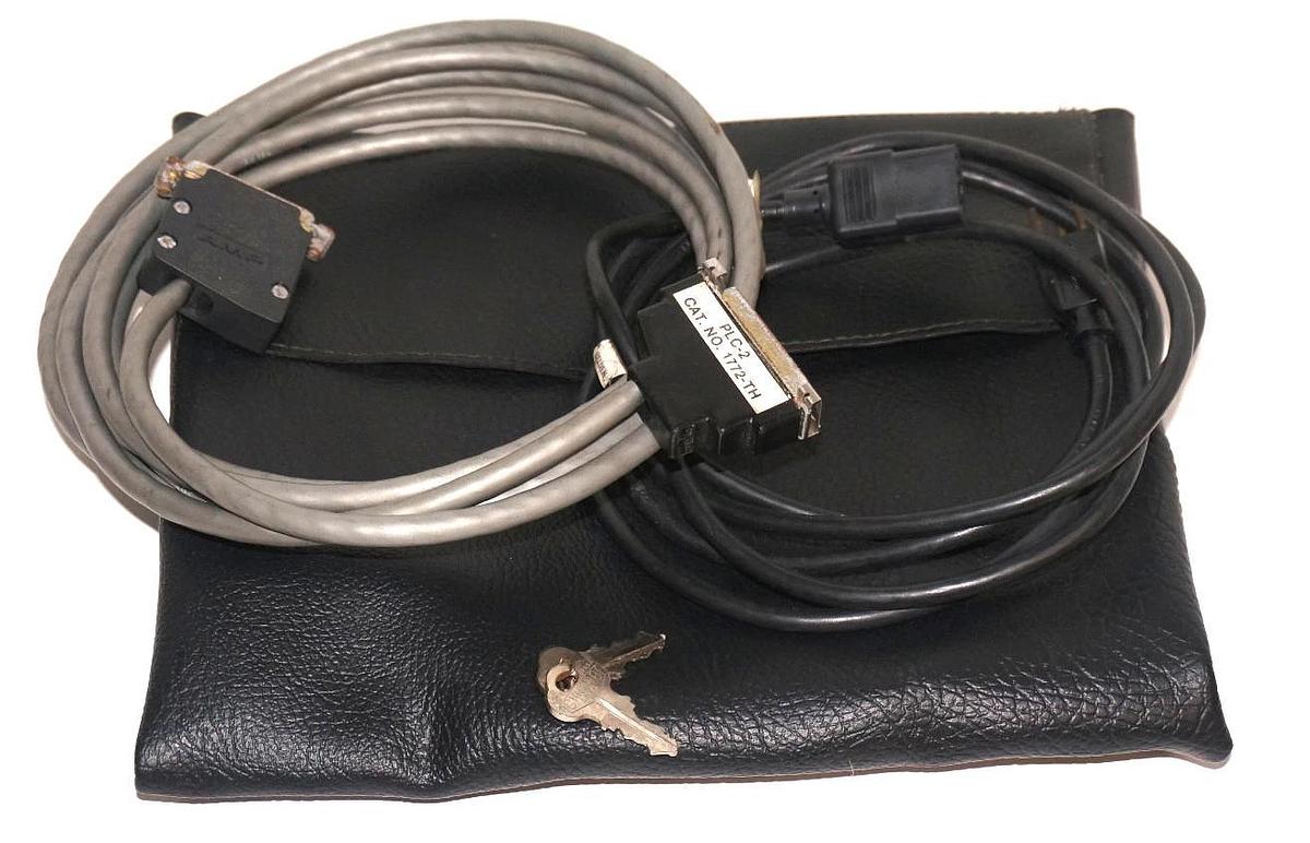 Used ALLEN BRADLEY 1772-TH CASSETTE RECODER CABLE W/ POWER CABLE,CASE,AND KEYS 1772TH