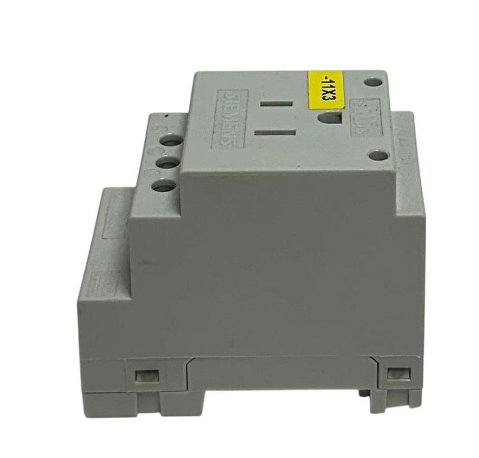 Used SIEMENS 5TE6804 OEM SOCKET OUTLET 15A 125VAC SenSchuko SOCKET USNP