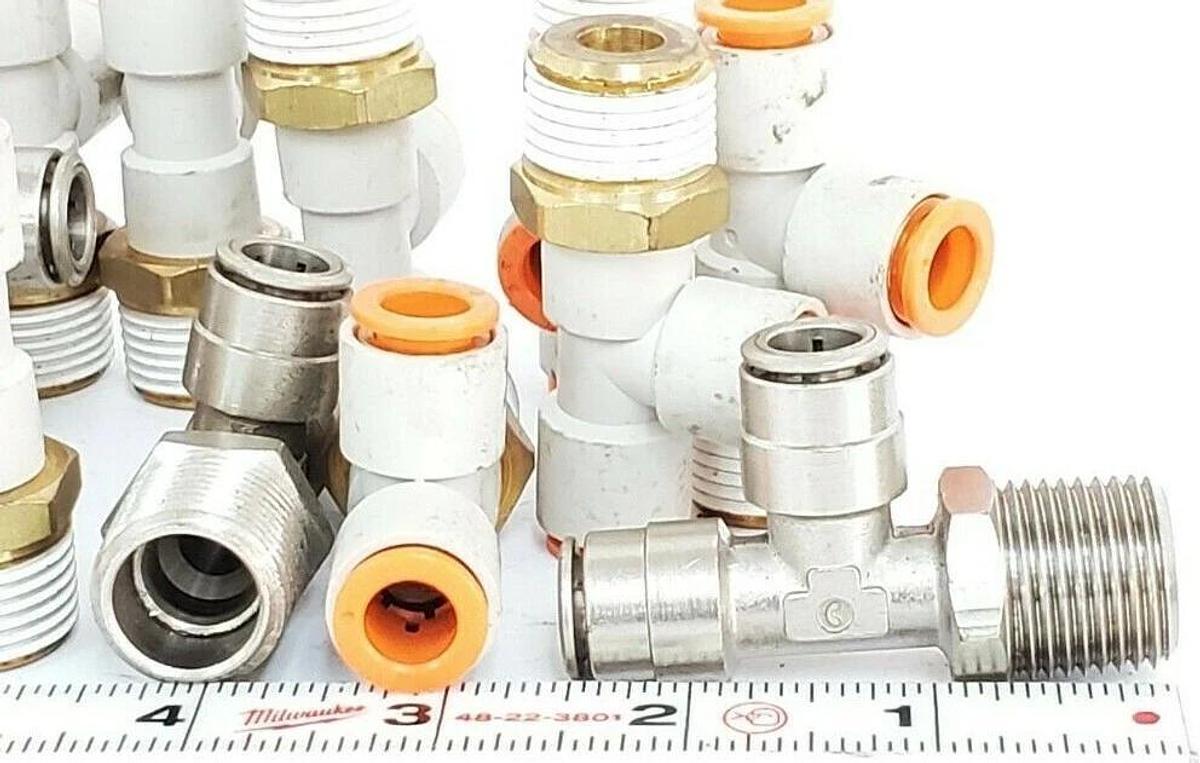 LOT OF 17 SMC SPORE TEE FITTINGS 3/8" X 3/8" X 7/8"