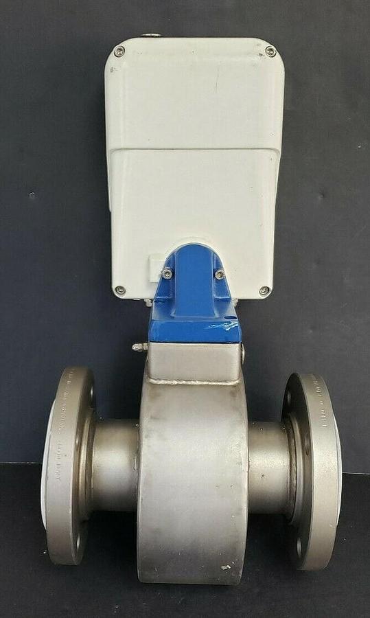 Used NEW MASTER METER MC-208 QAZ-127 FLOW METER CONTROLLER W/ MUT-2200 QAC-120 VALVE