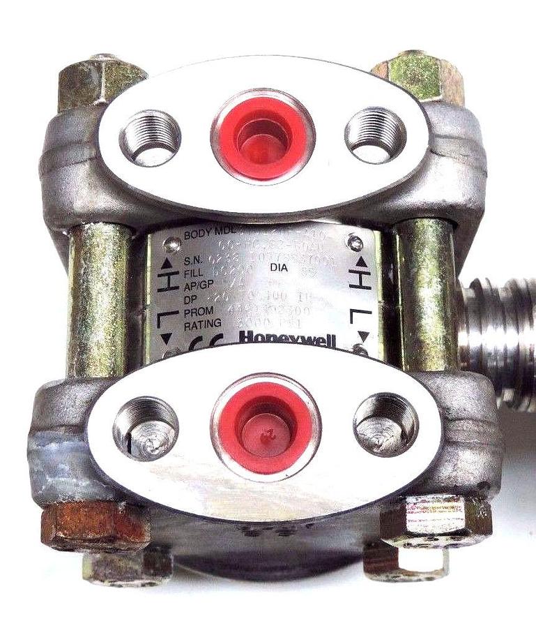 Used HONEYWELL STD120-E1H-00000-1C-HC-MB-S2-B7AN PRESSURE TRANSMITTER ST3000