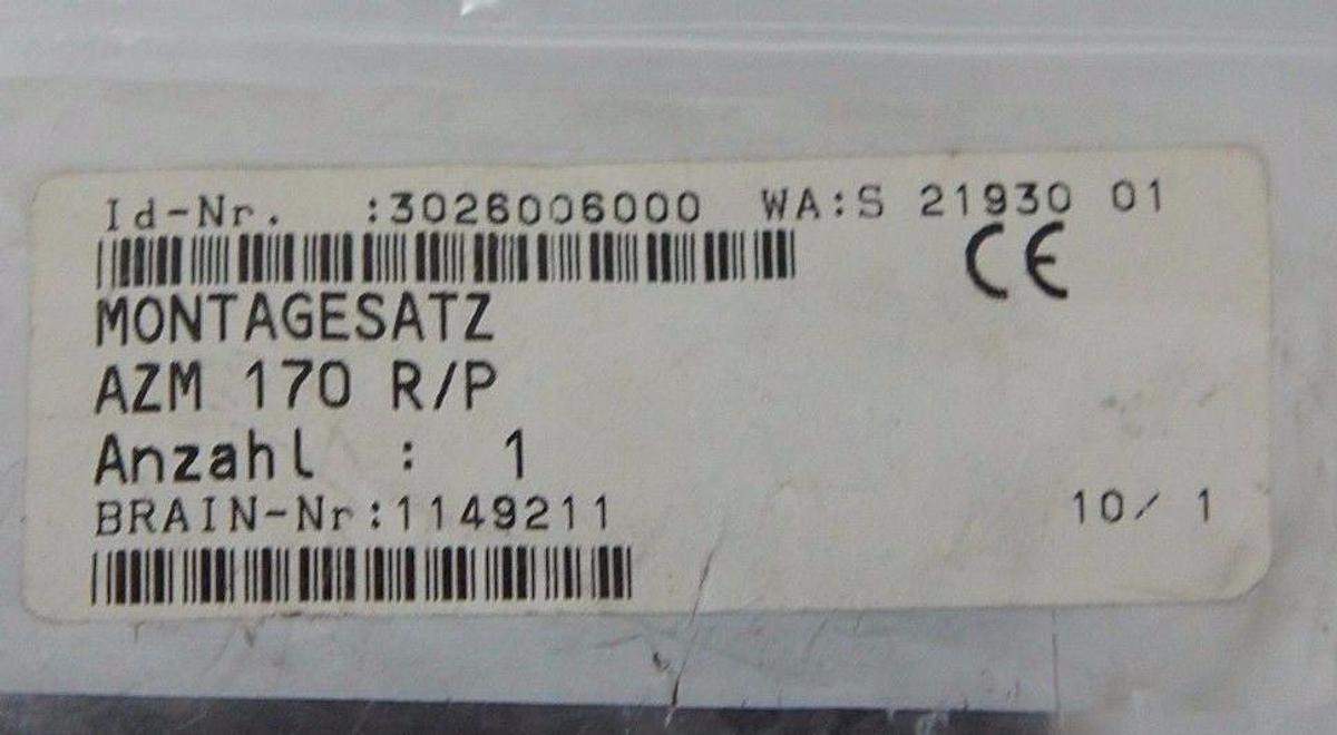 NEW SCHMERSAL AZM 170 R/P MOUNT KIT ADJUSTABLE PARALLEL 3026006000 , 1149211