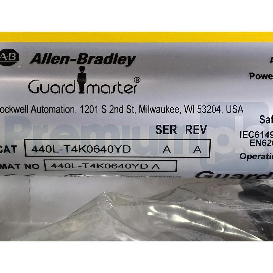Allen-Bradley 440L-T4K0640YD /A GuardShield Light Curtain Transmitter 640mm NSMP