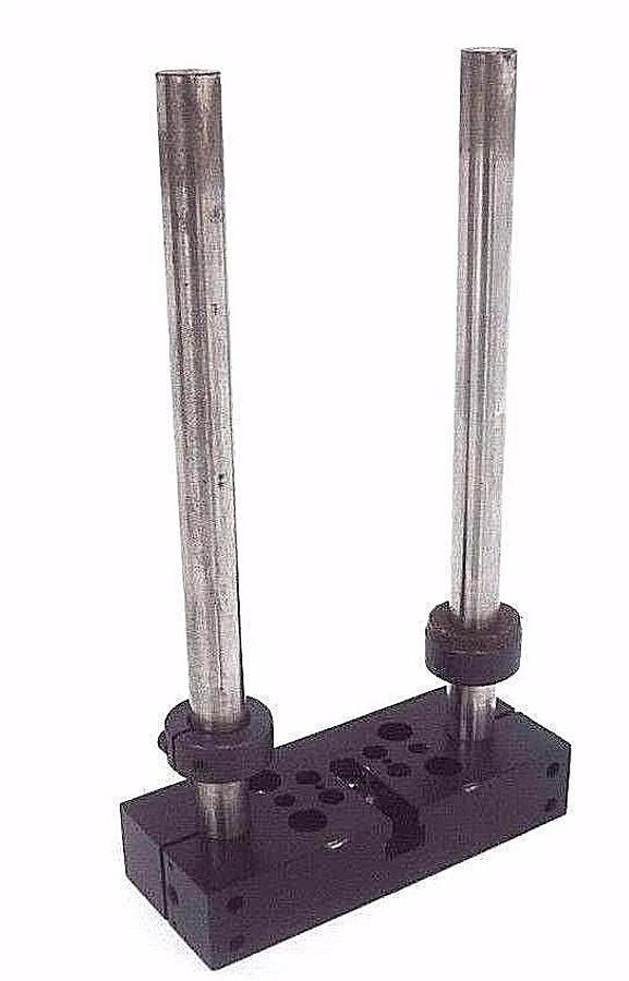 Used ROBOHAND DLT-12EB-1 LINEAR SLIDE ASSEBLY, DLT12EB1