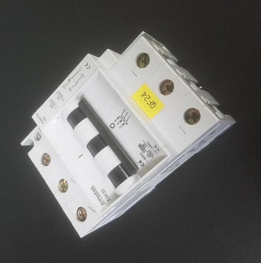Used SIEMENS 5SX23 CIRCUIT BREAKER 5SX23C4, 400V, 4A, 3P W/ 5SX9100-HS CONTACT BLOCK