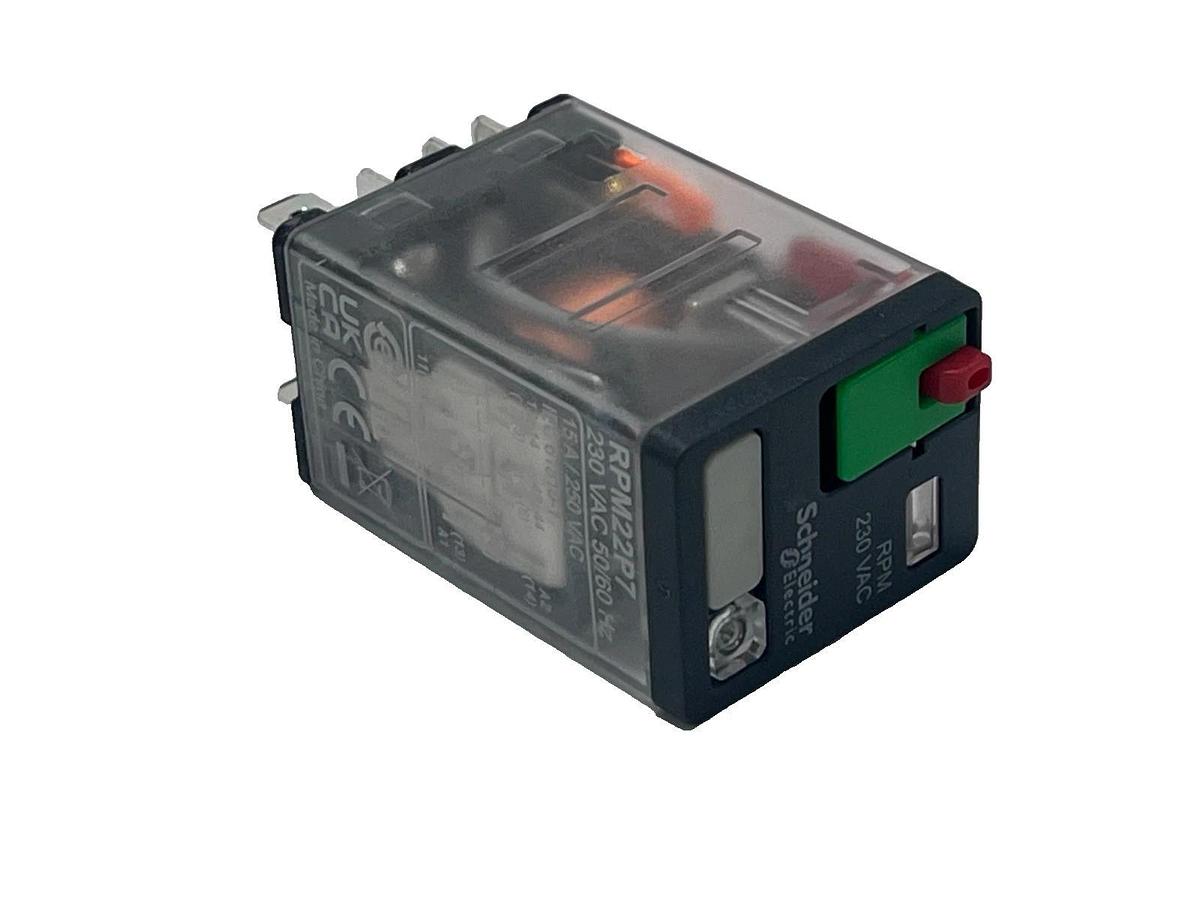 LOT OF 11 Schneider Electric RPM22P7 Power Plug-In Relay 230V AC 15A DPDT w/ LED