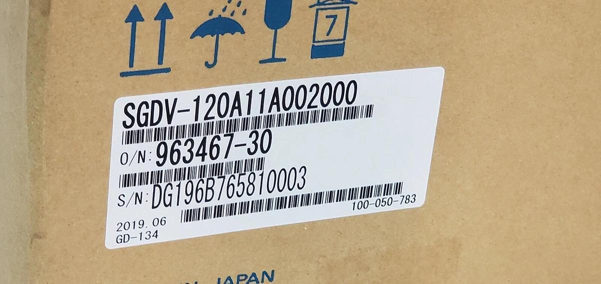 Used NIB YASKAWA ELECTRIC SGDV-120A11A002000 SIGMALOGIC SERVO DRIVE SGDV120A11A002000