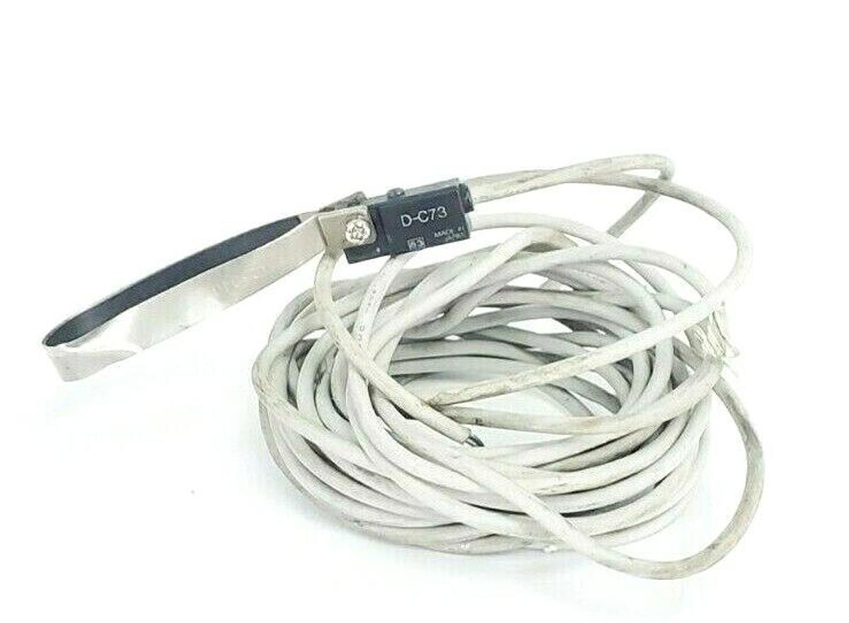 Used SMC D-C73 MAGNETIC REED SWITCH SENSOR DC73