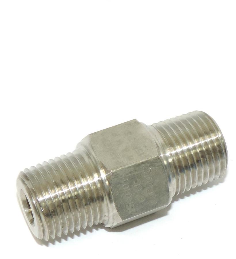 Used LOT OF 8 NEW PARKER 15K0101-8-8C NIPPLES ,1/2"NPT MX1/2" NPT M
