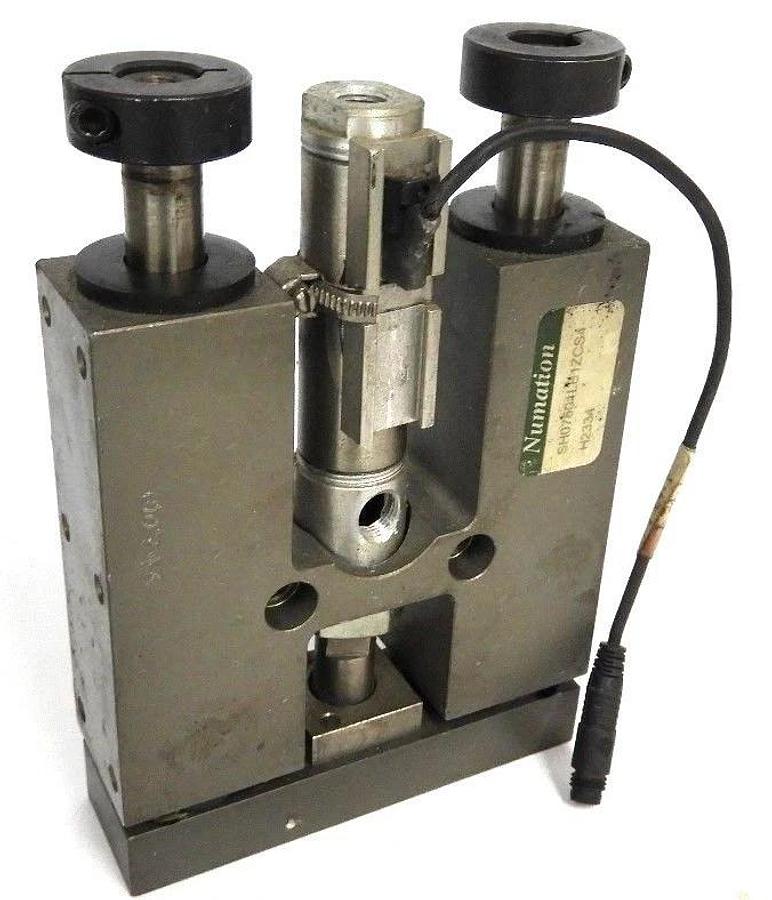 Used LOT OF 2 NUMATICS SH07501LB1ZCS4 SH SER. LINEAR SLIDE W/ 0750D01-01A-73 CYLINDER