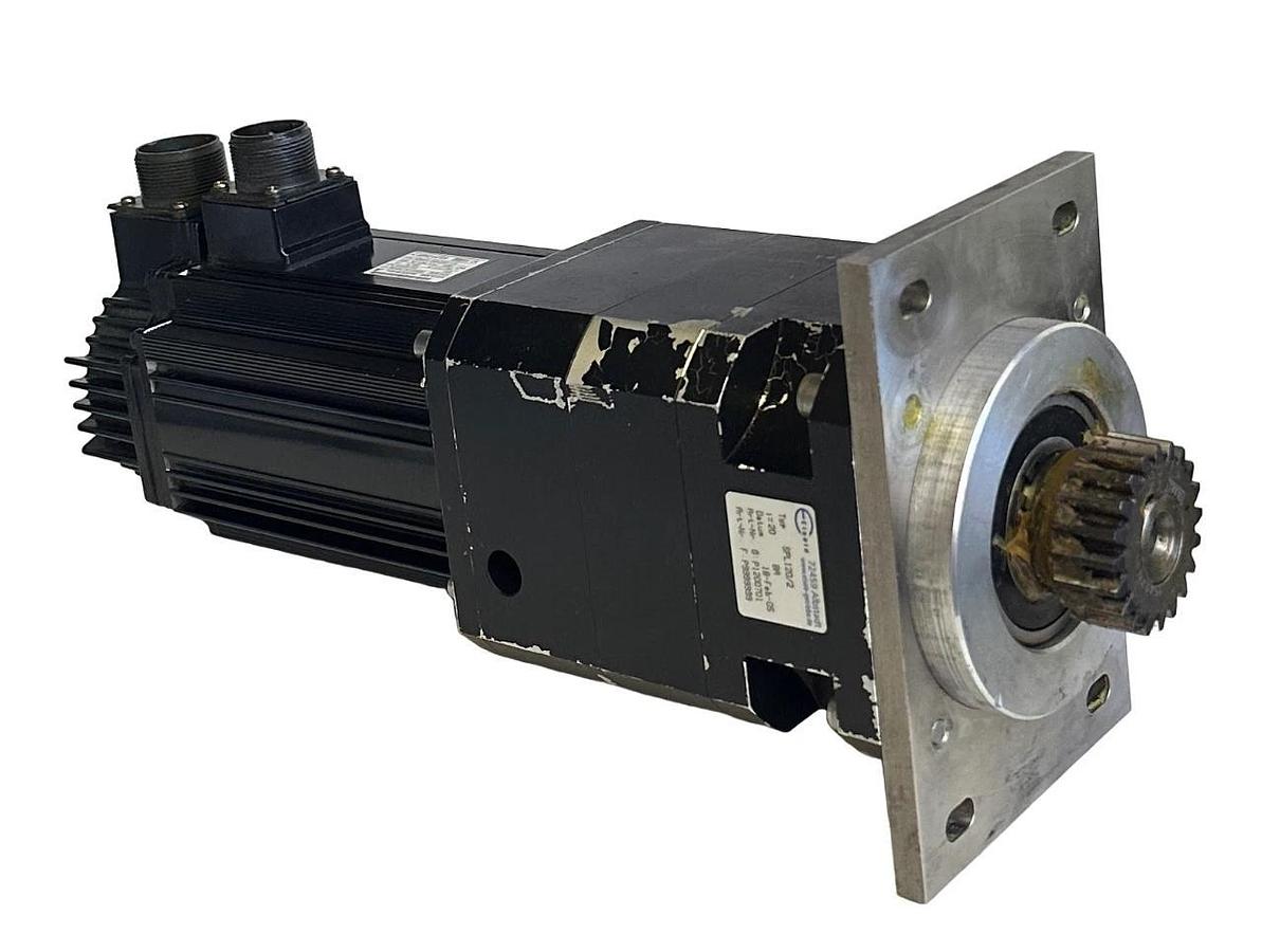 Used YASKAWA SGMSH-20DCA6F-OY / SGMSH20DCA6FOY AC SERVO MOTOR W/ SPL120/2 GEARBOX
