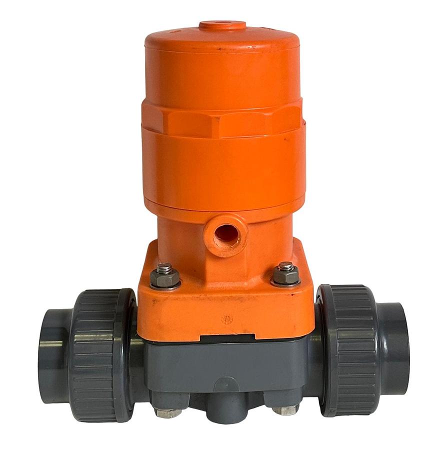 Used NEW GEORG FISCHER 018-PVC/EPDM / 018PVCEPDM DIAPHRAGM VALVE W/ PILOT CH-8201