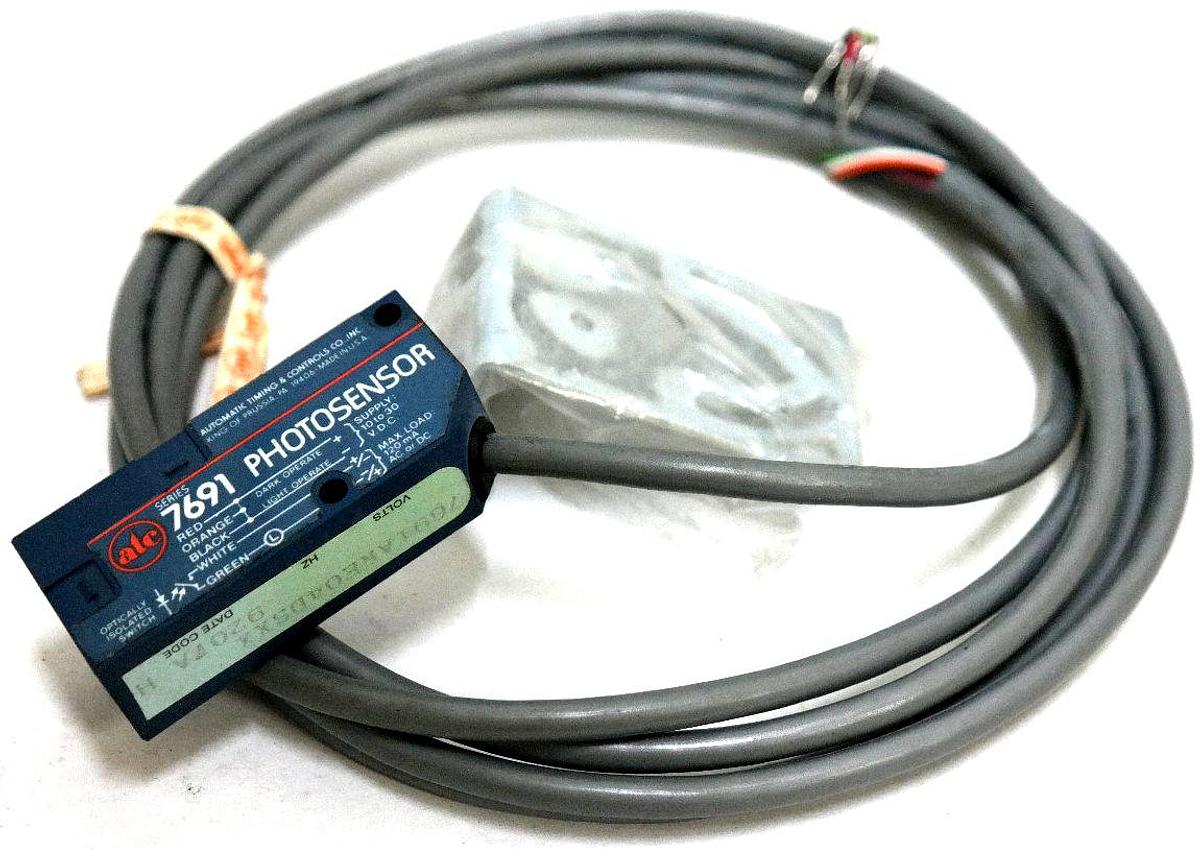 NEW ATC TRANSMITTER RECEIVER 7691ARE04DSXX PHOTOSENSOR (END VIEW) SERIES 7691