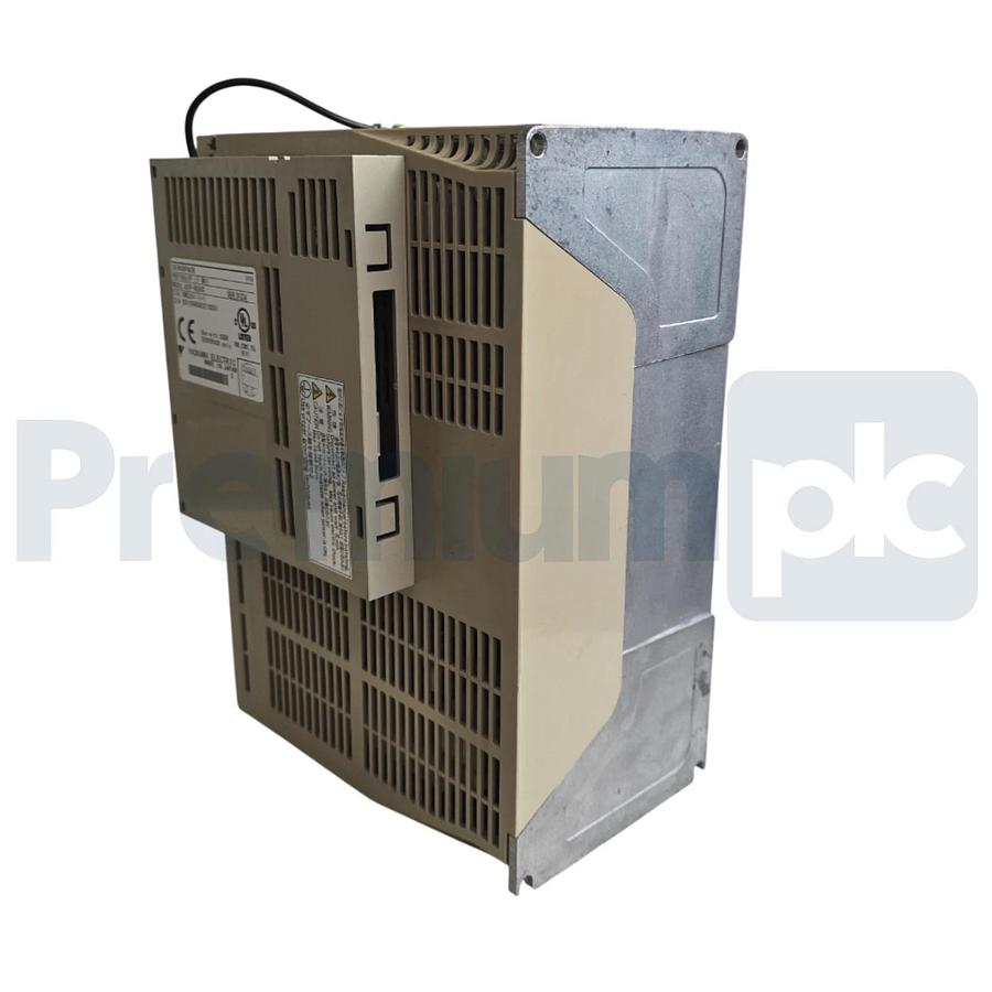 Used YASKAWA SGDH-30DE / SGDH30DE SIGMA II SERVOPACK AMPLIFIER 400V 3kW w/JUSP-NS500