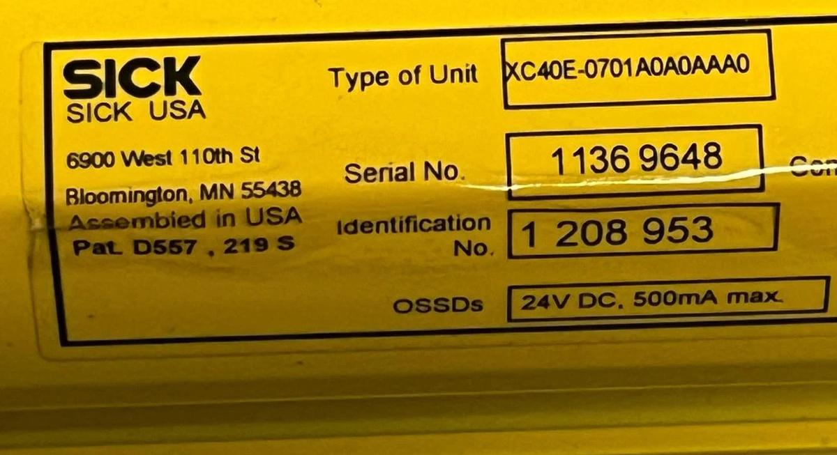 SICK XC40P-0701A0A0AAA0 C4000 Select Safety Light Curtain Pair 1052745 750/14mm