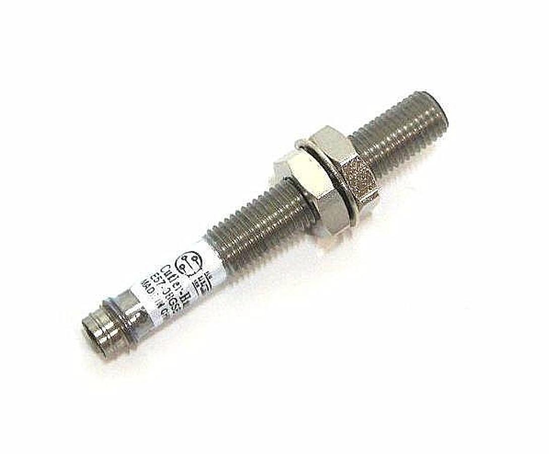 NEW CUTLER-HAMMER E57-08GSB15-GNB GLOBAL PROX. SENSOR 8MM TUBULAR SER. B