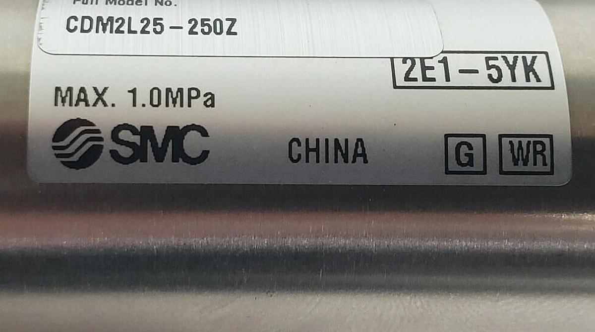 Used NEW SMC CDM2L25-250Z SERIES CM2 AIR CYLINDER, 2E1-5YK, MAX 1.0MPa, CDM2L25250Z