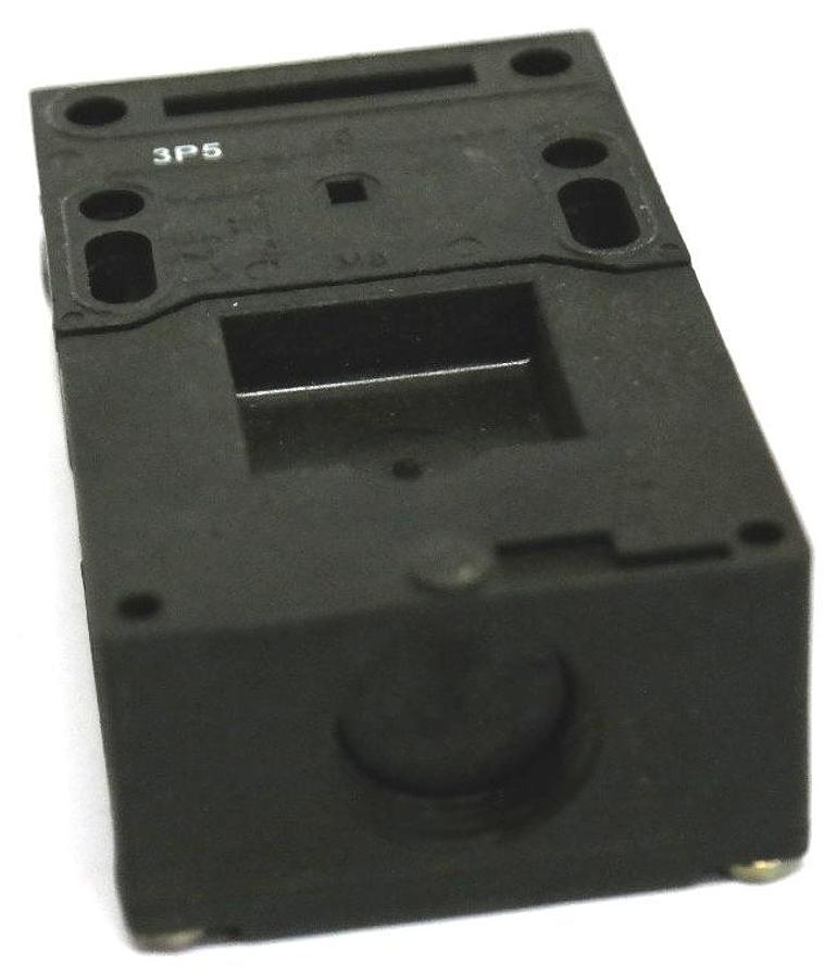 Used NEW KEYED INTERLOCK SWITCH AZ1612ZIB1, 230V, 4A