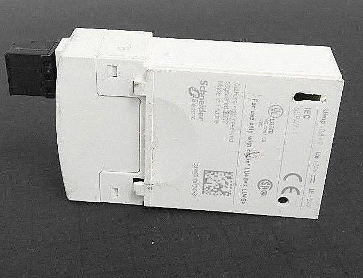 Used SCHNEIDER ELECTRIC LUFC00 PANEL WIRING MODULE 24V