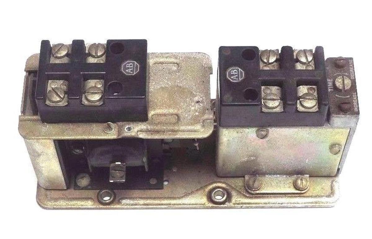 Used ALLEN BRADLEY 849Z0D321B TIMING RELAY 600V 10A