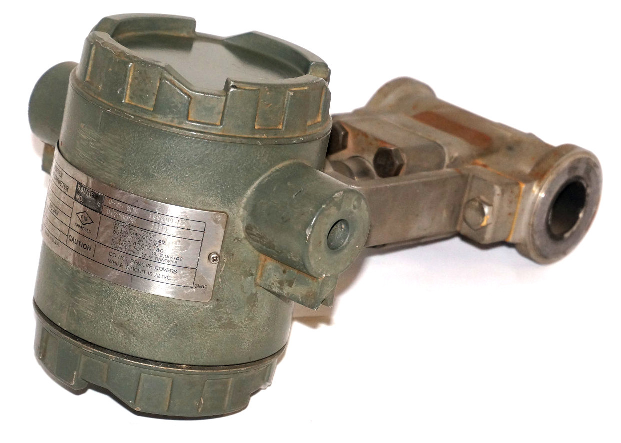 Used JOHNSON YOKOGAWA YF102-ALSB1A-S3S3-C/FMF/SCT VORTEX FLOWMETER DC24V 4-20MADC
