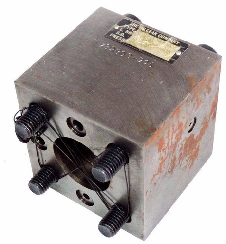Used NEW OILGEAR COMPANY C09-13NNNN-VU-A1, L NO. L722809-305